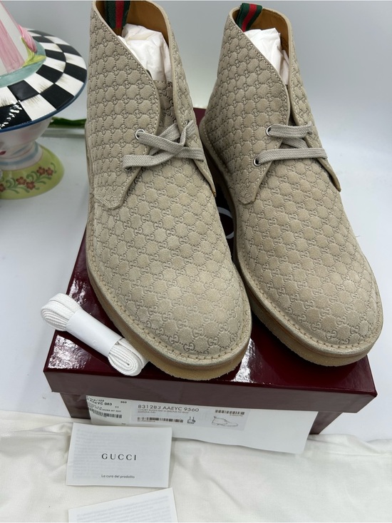 Men\'s Gucci suede GG embossed desert boots in oatmeal size 11 made in Italy main image 5